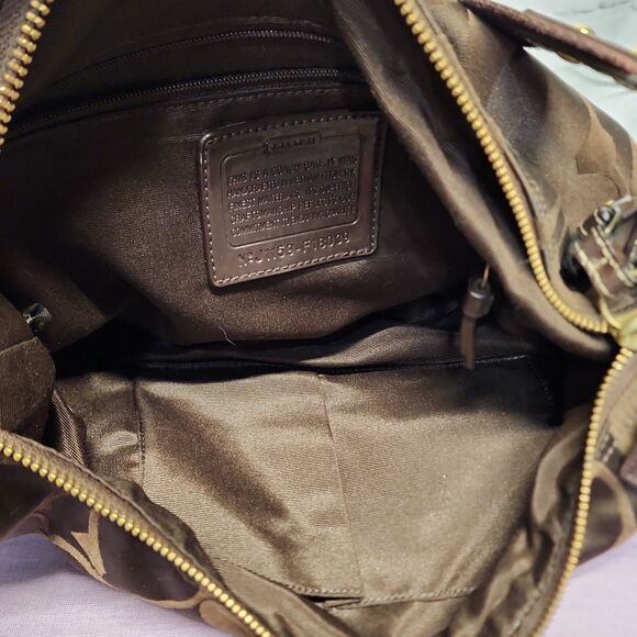 Coach Signature C's Stripe Sateen hobo shoulder bag - Picture 4 of 8